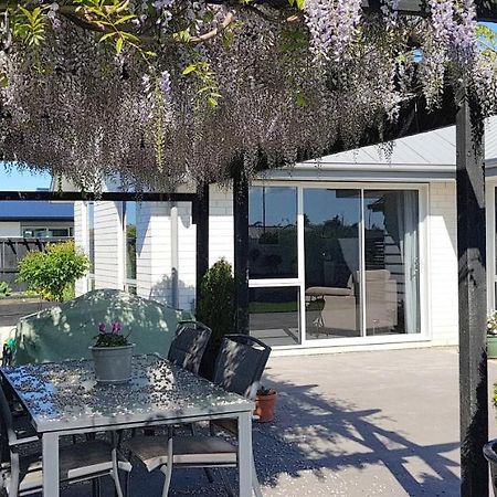Courtenay B & B Kaiapoi Екстер'єр фото