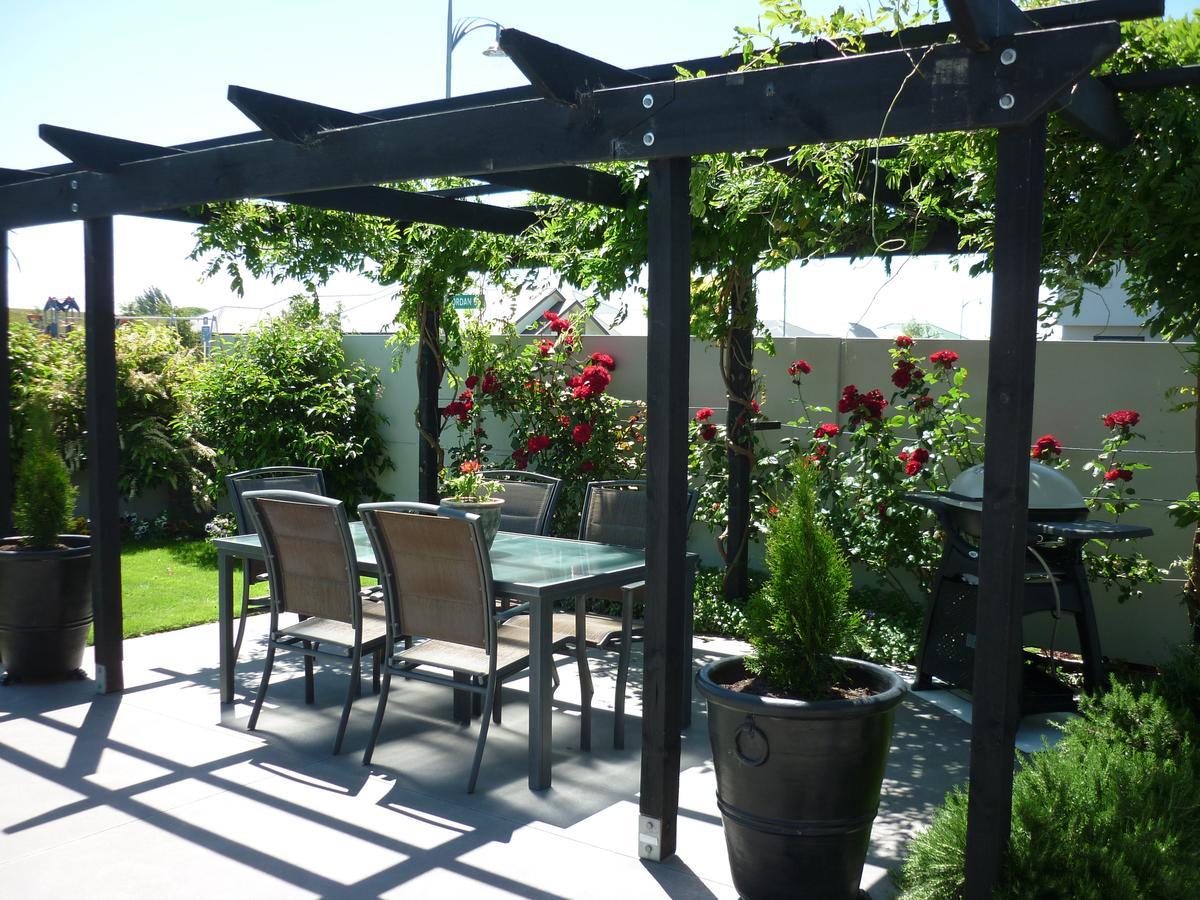 Courtenay B & B Kaiapoi Екстер'єр фото